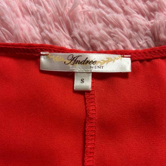 Coral pink top - Picture 2 of 3